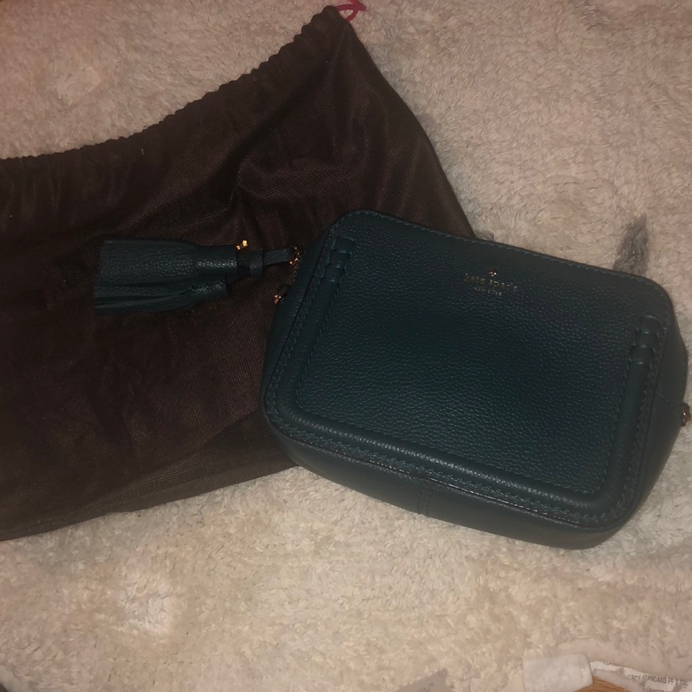 forest green kate spade camera bag 📷